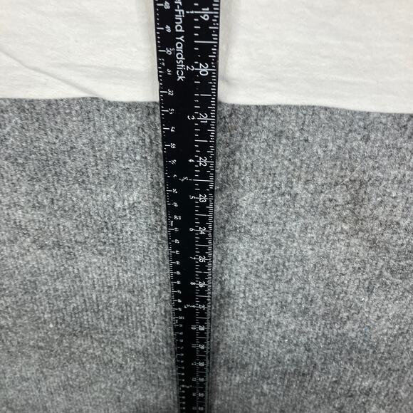 Lizwear TShirt Womens Petite M White Hotel Travel Stamp Graphic Tee Short Sleeve - Picture 5 of 10